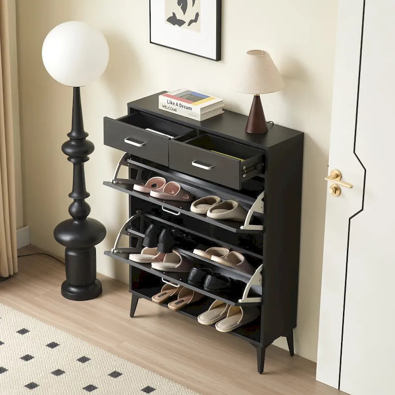 Großer freistehender Schuhschrank mit Kippfächern und Stauraum