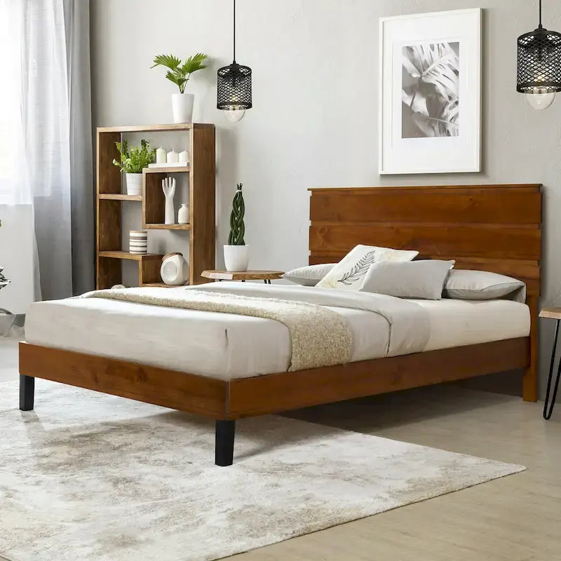 Braunes Kingsize-Bett aus Massivholz im Mid-Century Modern Stil