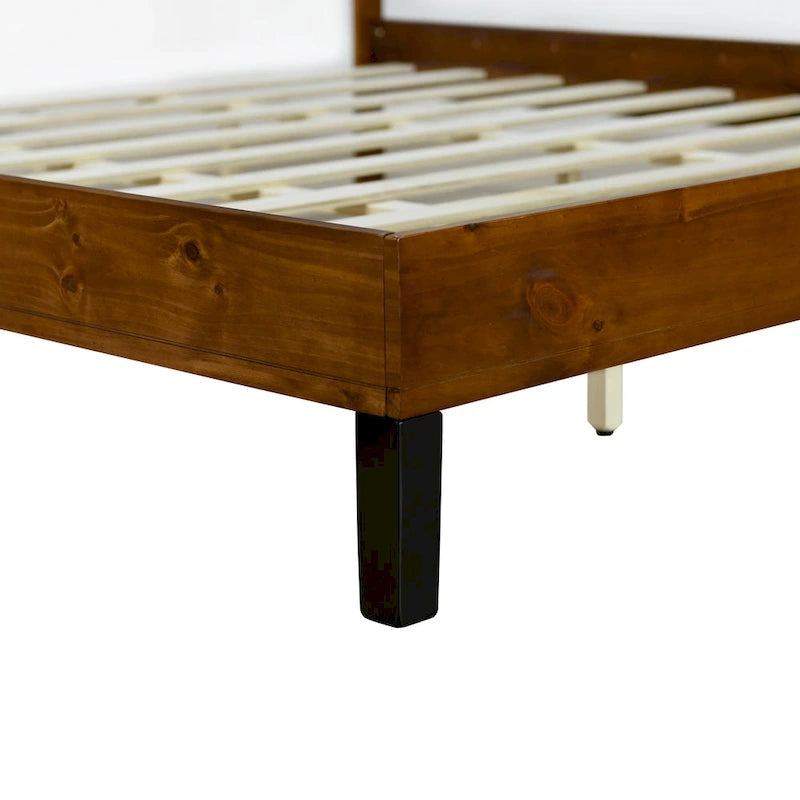 Braunes Kingsize-Bett aus Massivholz im Mid-Century Modern Stil