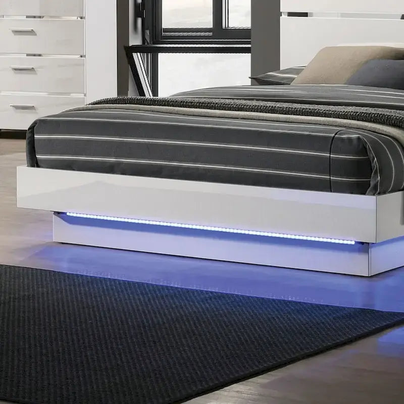 Modernes weißes LED-Podestbett