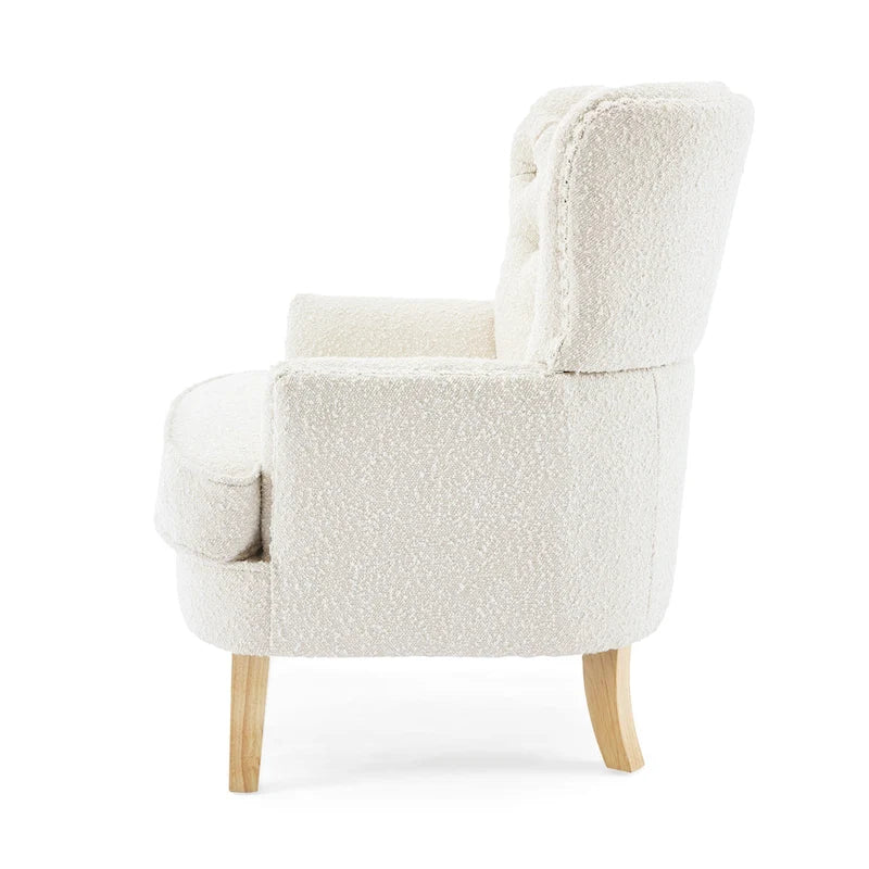 Clubsessel Almond Boucle mit Nagelbesatz